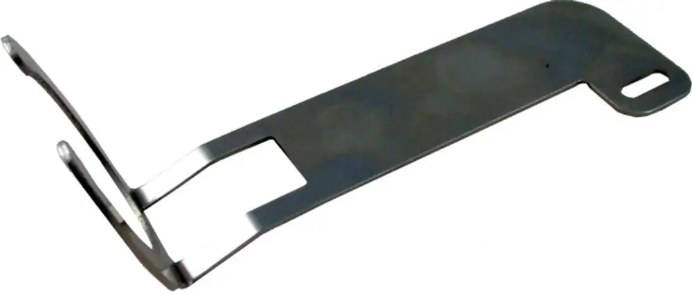 Fühlerhalteklammer aus Metall mit flacher, rechteckiger Form, hergestellt von Wolf, zur Stabilisierung und Halterung von Fühlern in mechanischen Anwendungen.
